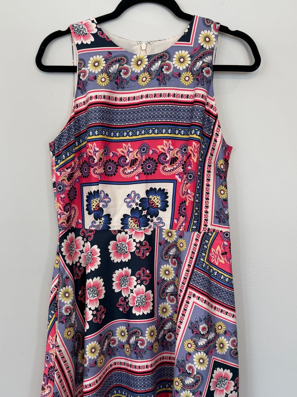 Donna Morgan Floral Print Dress in Navy & Pink Paisley Patchwork Design Pockets